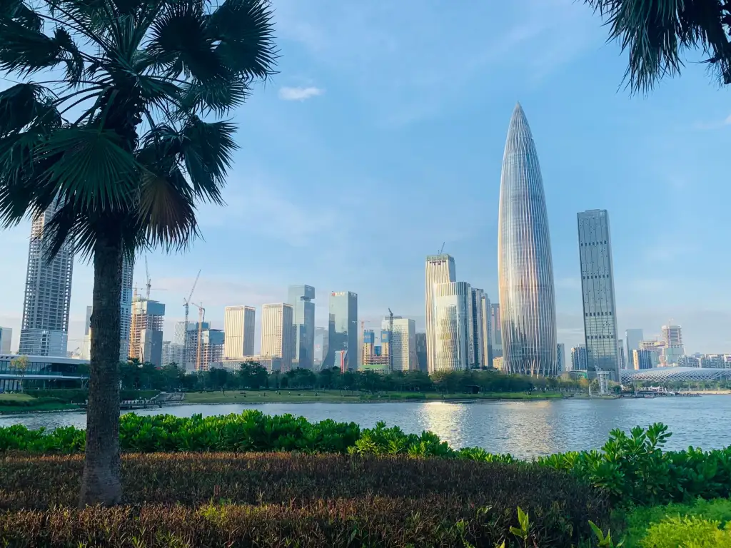 工业电源模块在自动化控制柜中的选型要点与适配性分析