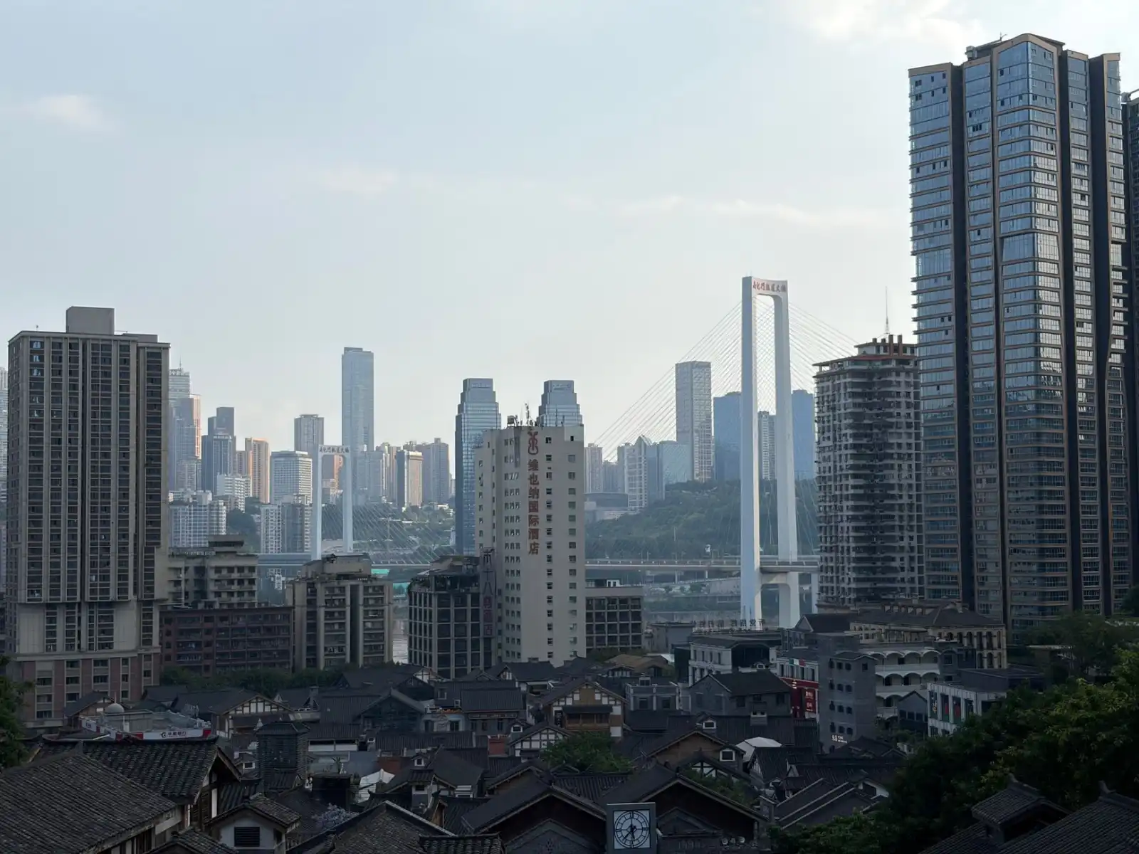 2024年导轨电源技术趋势及行业应用实践