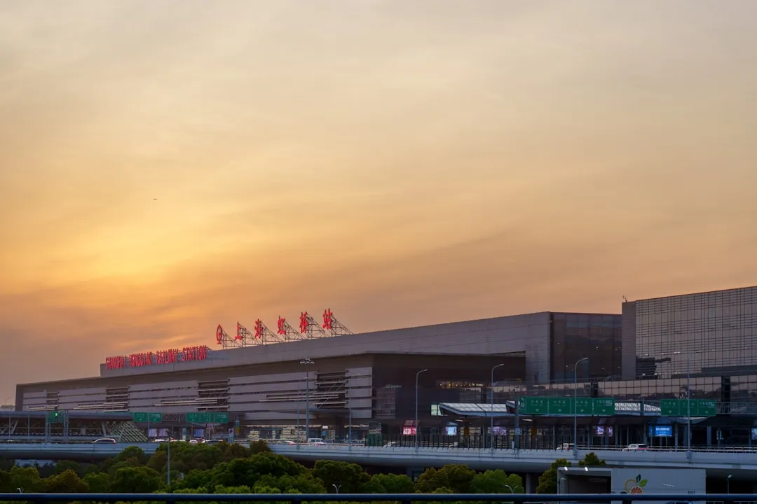 工业开关电源电磁兼容性设计要点与合规性分析